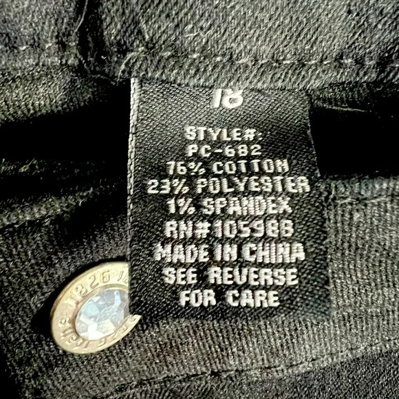 1826 Jeans Capri Jeans - Picture 4 of 8